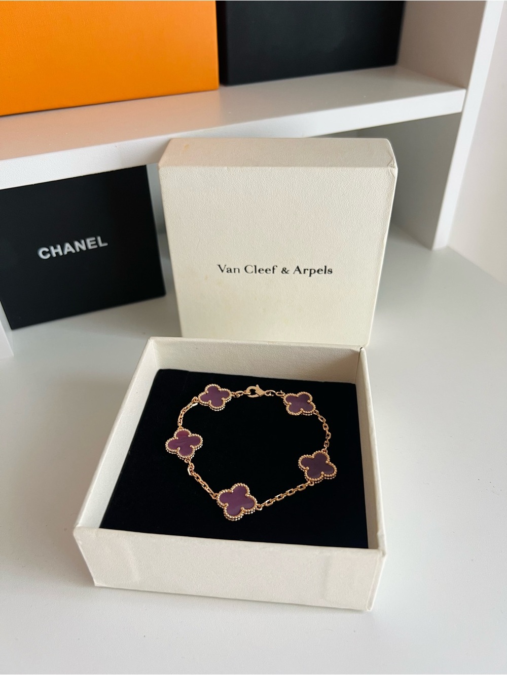 Source unknown clover bracelet